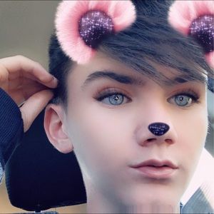 Meet your Posher, Jonathan